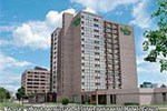 Отель Holiday Inn & Suites Pointe-Claire Montreal Airport