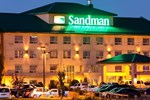 Отель Sandman Hotel & Suites Calgary Airport