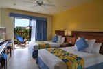 Отель The Reef Coco Beach