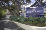 Отель Triton Suites Motel