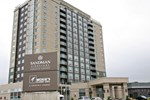 Отель Sandman Signature Hotel Toronto Airport