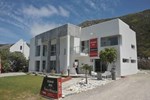 Отель Agulhas Ocean Art House