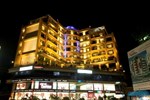 Отель Goldfinch Hotel Mangalore