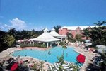 Отель Comfort Suites Paradise Island