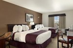 Отель Ramada Inn & Suites Red Deer