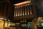Отель Mahalakshmi Palace Hotel