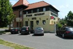 Отель Vadász Étterem és Hotel