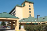 Отель La Quinta Inn & Suites Virginia Beach