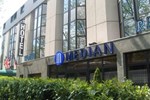 Отель Median Châtillon