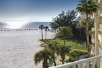 Отель Alden Beach Resort & Suites