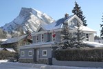 Мини-отель Blue Mountain Lodge Banff