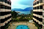 Отель Blue Bay Resort Lumut