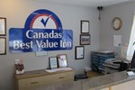 Отель Canada's Best Value Desert Inn & Suites
