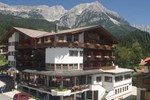 Отель Hotel Alpin Scheffau
