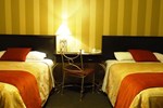 Отель Leon De Oro Inn & Suites