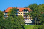 Отель Schlosshotel Bad Griesbach