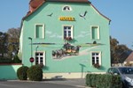 Отель Hotel am Schloss (Frankfurt an der Oder)