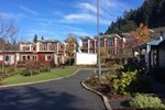 Отель Queenstown Lakeview Holiday Park