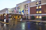 Отель Holiday Inn Express Reston Herndon-Dulles Airport