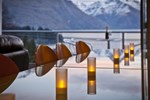 Мини-отель Queenstown House Boutique Bed & Breakfast and Apartments