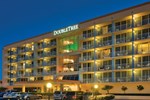 Отель DoubleTree Beach Resort by Hilton Tampa Bay/North