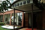 Baolong Homelike Hotel (Wujiaochang Branch)