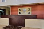 Отель Comfort Suites Auburn Hills