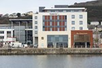 Отель Premier Inn Swansea Waterfront