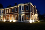 Отель DoubleTree by Hilton Chester (formerly Hoole Hall Hotel Country Club)