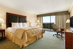 Отель Baymont Inn & Suites Bremerton