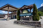 Отель Days Inn & Suites-Revelstoke