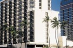 Отель DoubleTree by Hilton Alana Waikiki Hotel