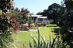 Отель Fingal Bay Holiday Park