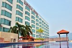 Отель The Krystal Suites, Penang