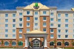 Отель Holiday Inn Express Hotel & Suites Clarington - Bowmanville