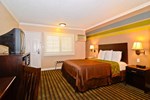 Отель Rodeway Inn and Suites Rosemead