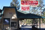 Отель Cedar Inn & Suites