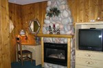 Отель Spirit Lake Lodge & Snowmobile Rentals