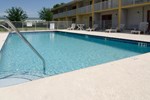 Отель America's Best Inn & Suites Clearwater