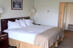 Отель Rodeway Inn & Suites Capri
