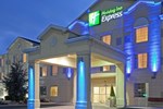 Отель Holiday Inn Express Hotel & Suites Reading