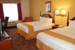 Отель Quality Inn & Suites Chambersburg