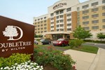 Отель DoubleTree by Hilton Dulles Airport-Sterling