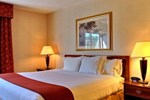 Отель Holiday Inn Express Hotel & Suites Providence-Woonsocket