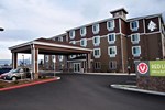 Отель Cedars Inn & Suites