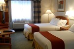 Отель GuestHouse Inn & Suites Poulsbo