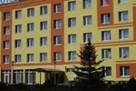 Отель Hotel Płonia