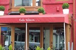 Отель Cafe Valance Bar & Rooms
