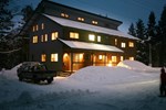 Отель Bears Den Mountain Lodge