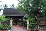 Отель Villa Lao Wooden House